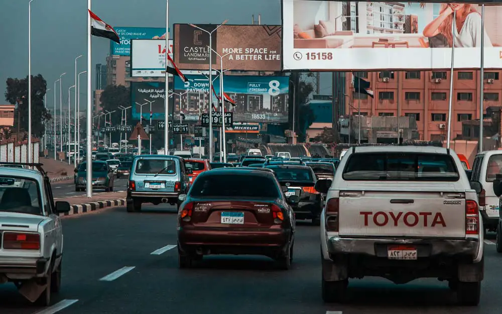 Straße in Ägyptens Hauptstadt Kairo