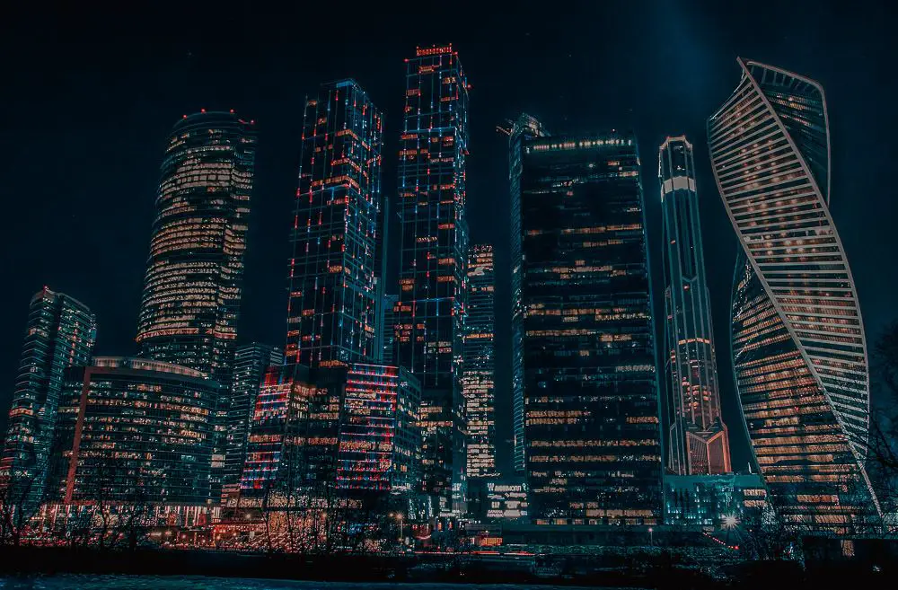 Moskaus Finanzdistrikt in der Nacht