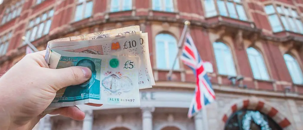 Geld abheben in England (London): Wie kann ich Gebühren vermeiden?