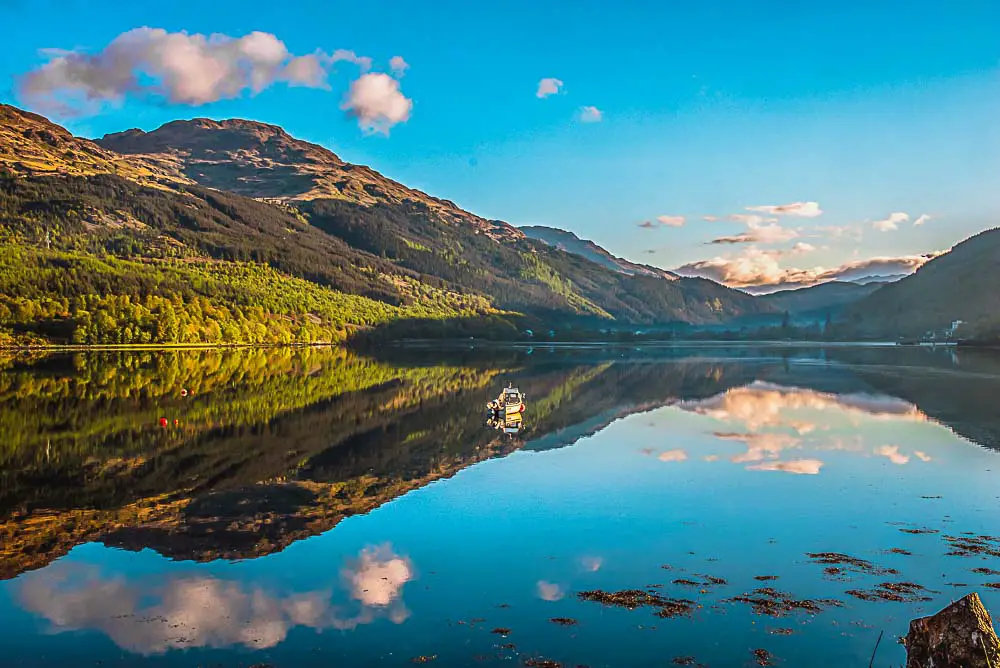 See, Landschaft und Berge in den Schottischen Highlands