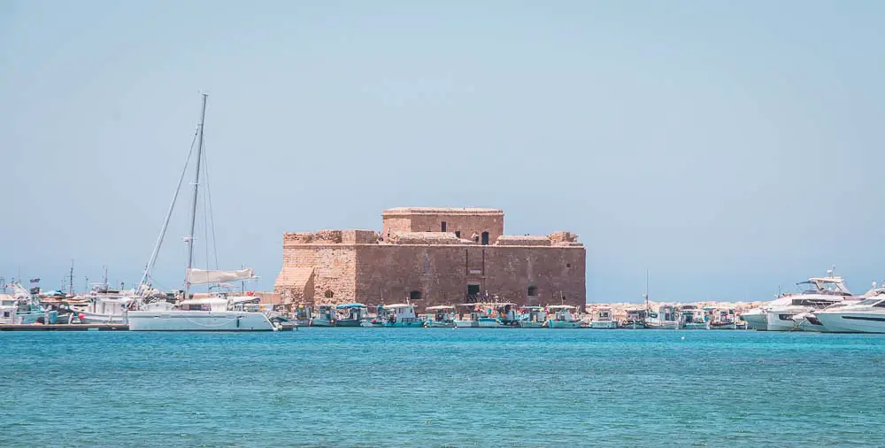 Burg im Hafen von Paphos in Zypern