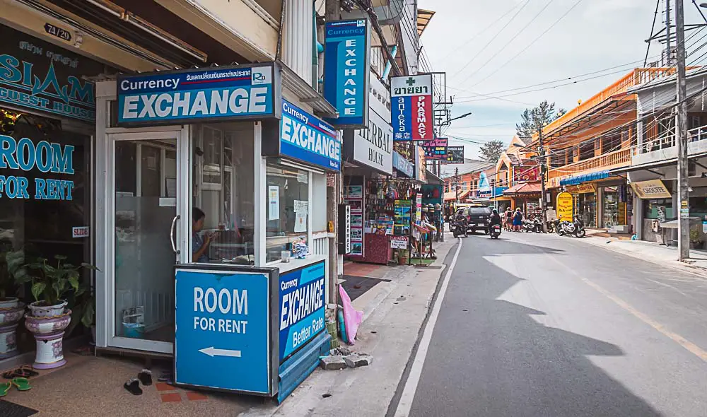 Currency Exchange (Wechselstube) in Kamala in Thailand