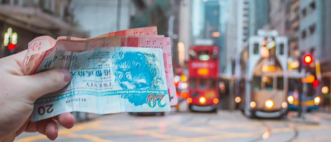 Hong Kong Dollar (Währung): Geld auf einem Blick für Touristen Hong Kong Dollar (Währung): Geld auf einem Blick für Touristen