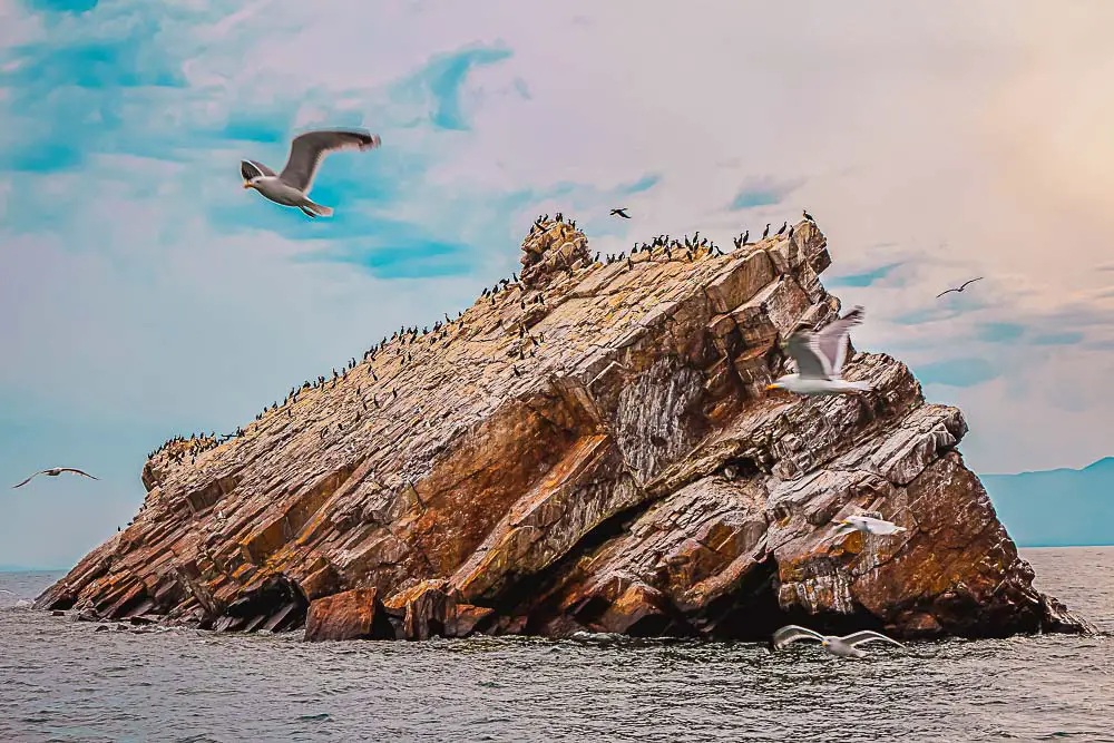 Felseninsel im Baikalsee in Russland