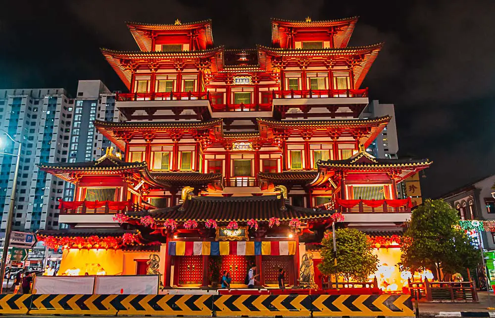 Buddah Tooth Relic Temple in Singapur