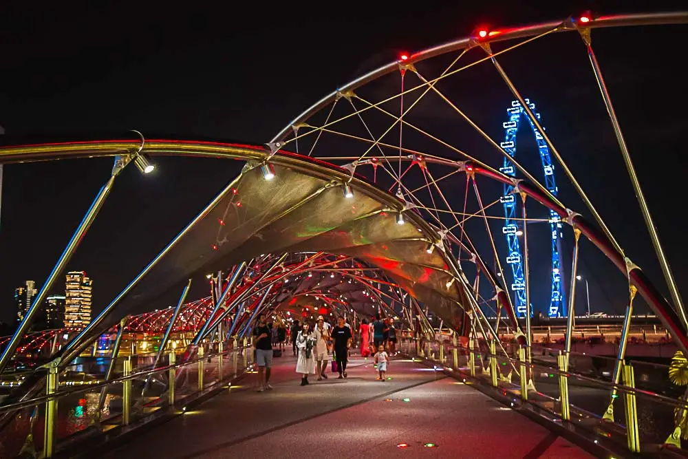 Helix Bridge in Singapur