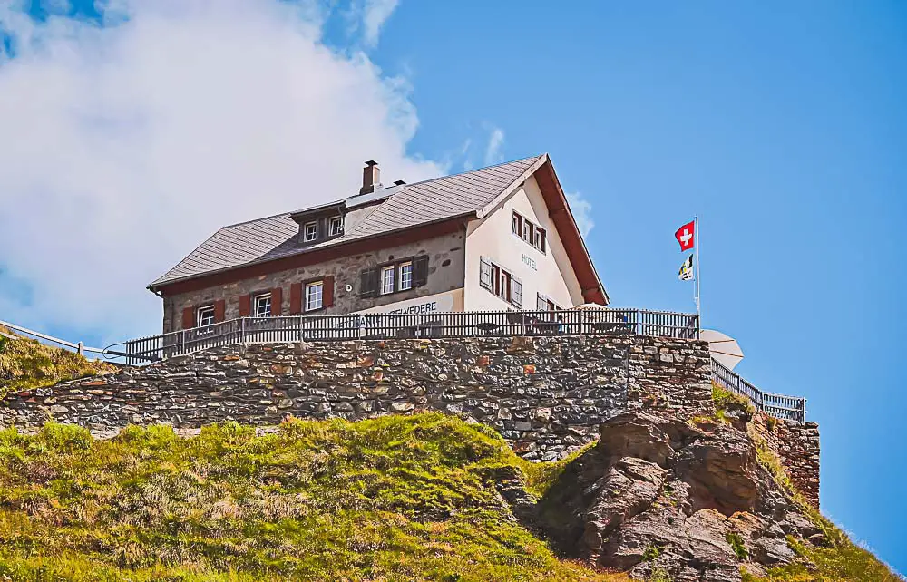 Hotel in den Bergen der Schweiz Hotel in den Bergen der Schweiz