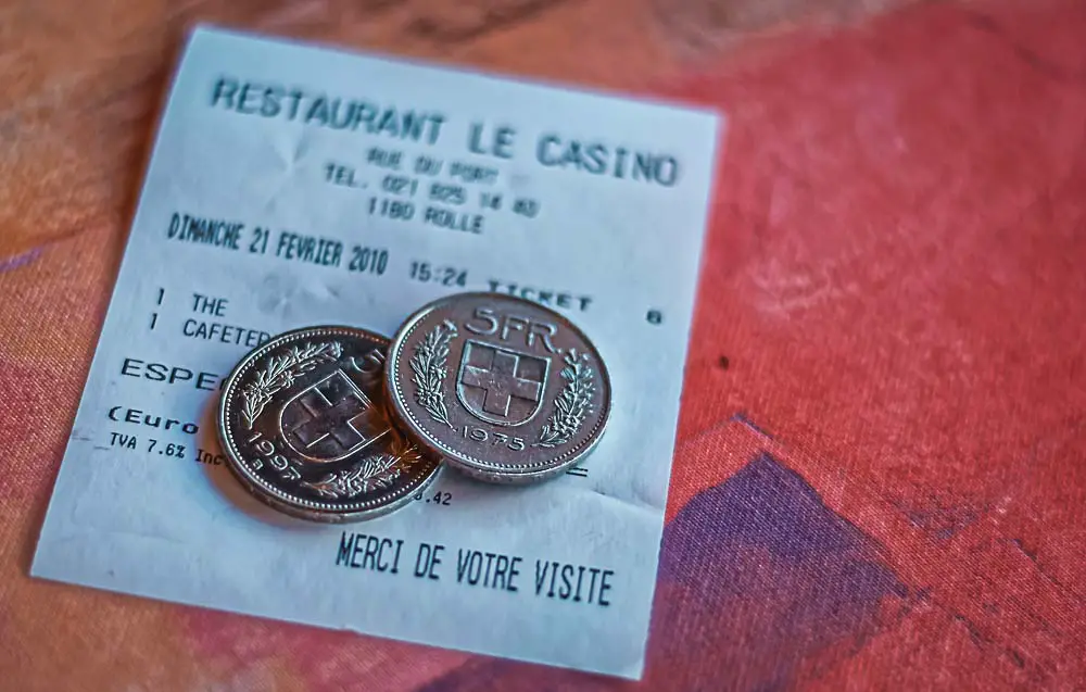 Eine Rechnung aus einem Restaruant in der Schweiz in Schweizer Franken