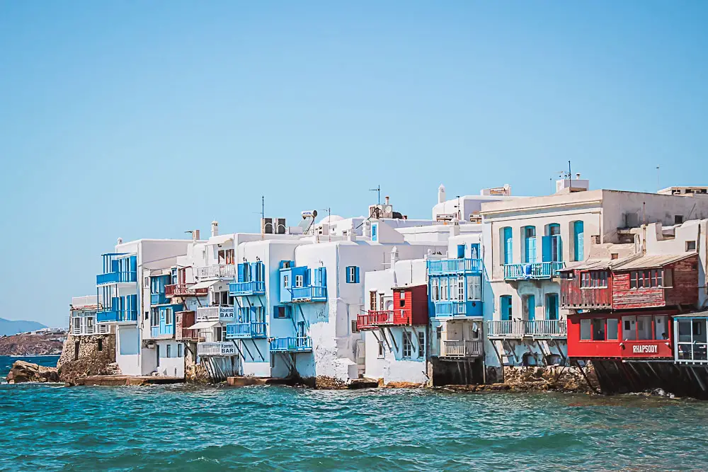 Dorf am Ufer der Insel Mykonos in Griechenland