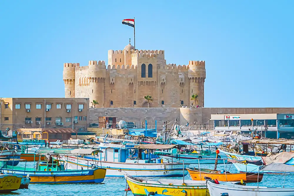 Burg im Hafen von Alexandria in Ägypten