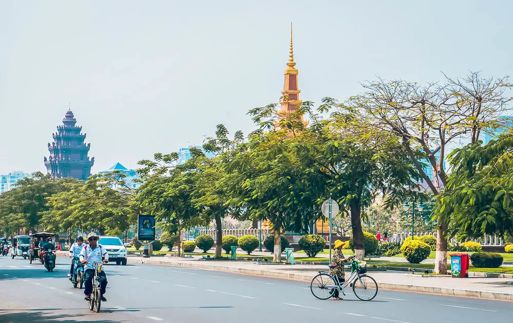 Straße in der Kambodschanischen Hauptstadt Phnom Penh