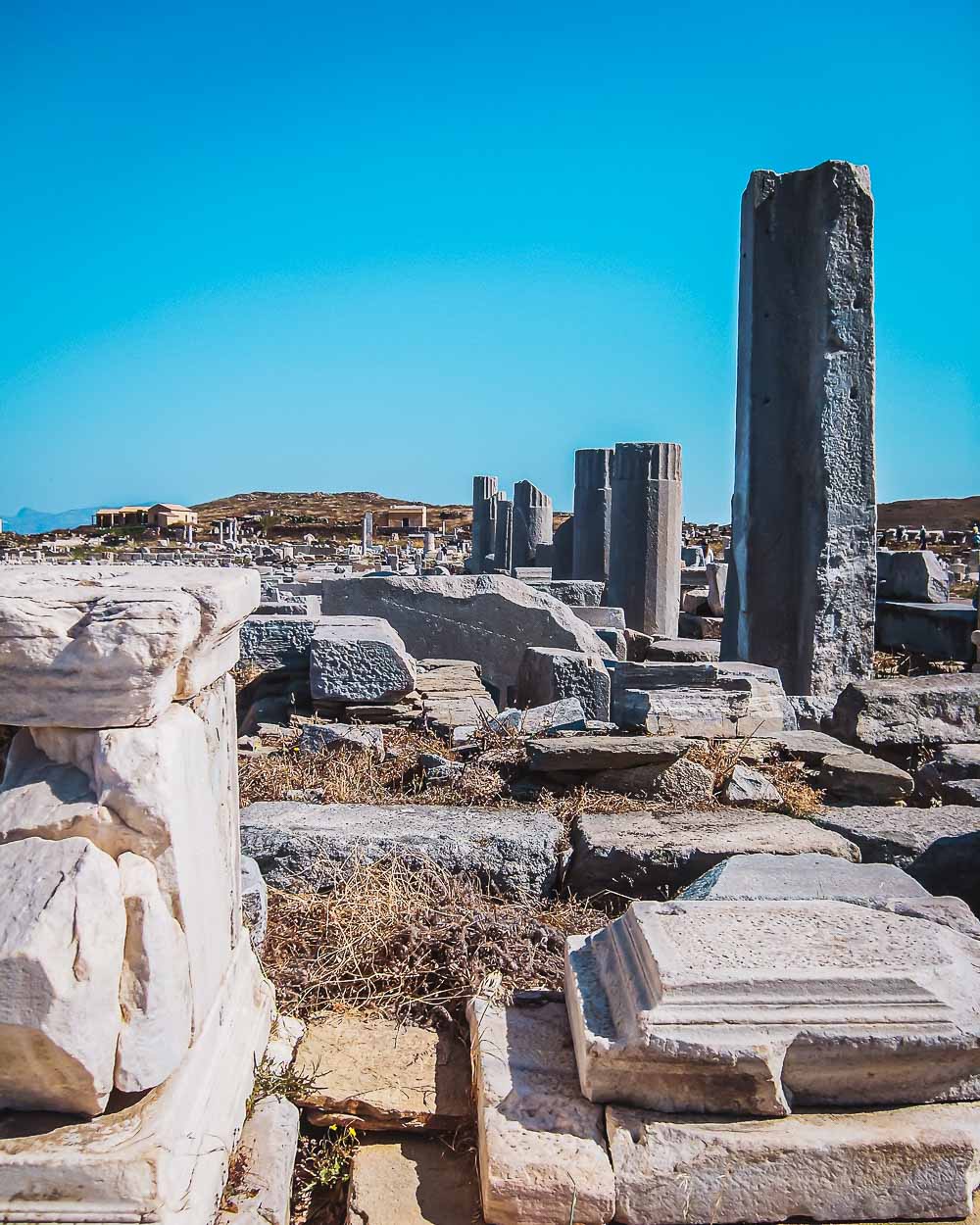 Ruinen auf der Insel Delos in Griechenland Ruinen auf der Insel Delos in Griechenland