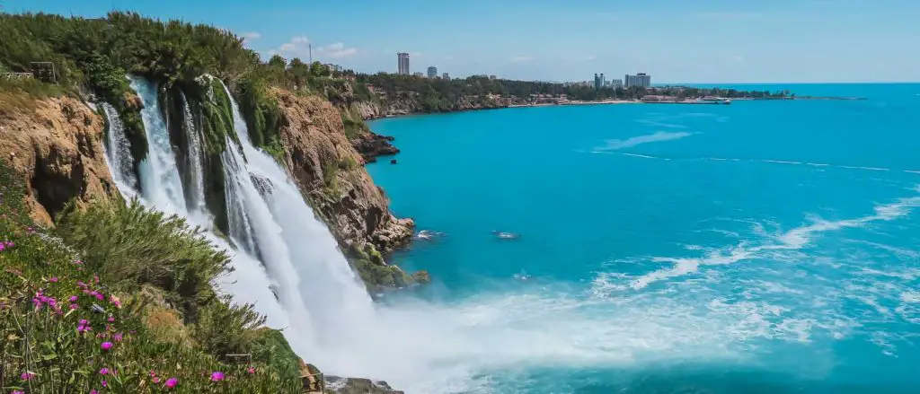 Wie komme ich zum Düden Wasserfall in Antalya?