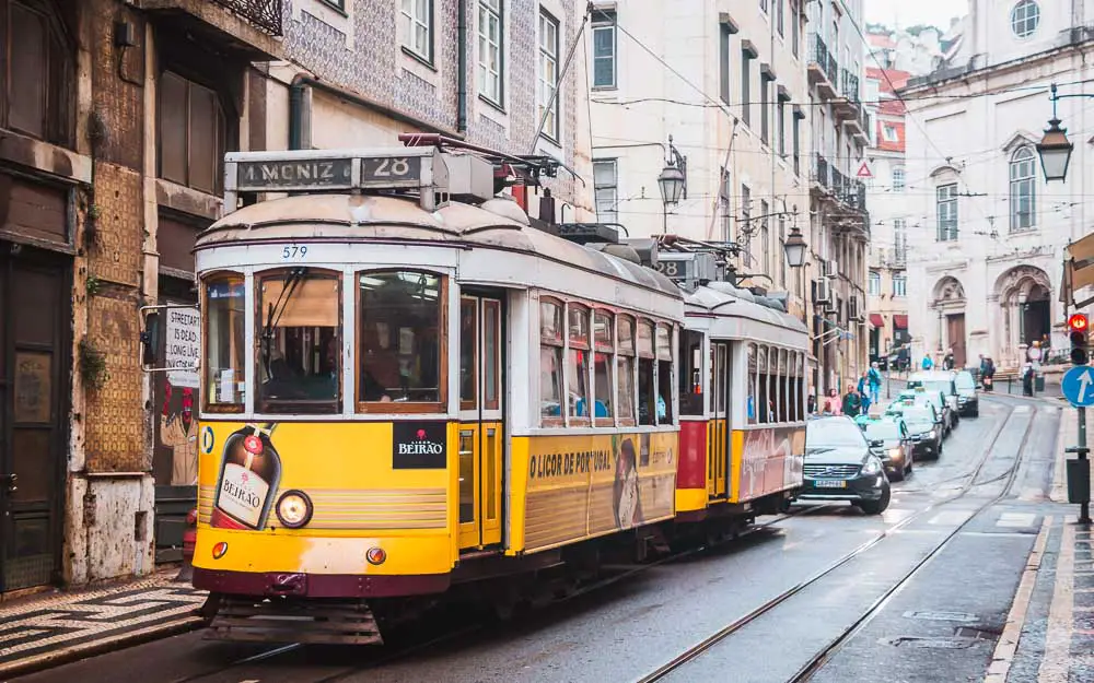 Straßenbahn in Lissabon in Portugal