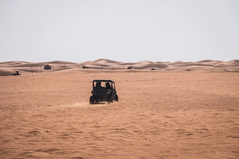 Buggy in der Wüste in Dubai