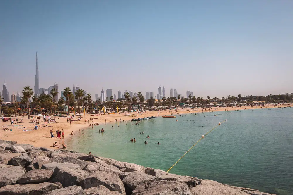 La Mer Strand in Dubai in den Vereinigten Arabischen Emiraten