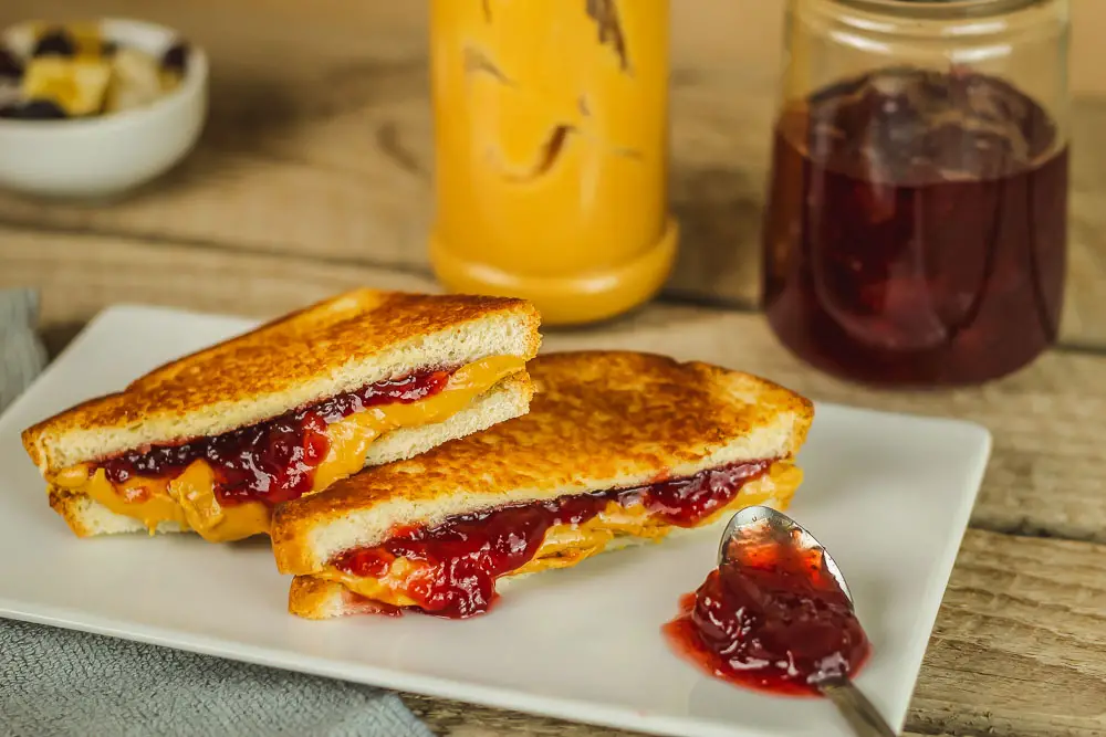 Peanut Butter and Jelly Sandwich Essen aus den USA Peanut Butter and Jelly Sandwich aus den USA