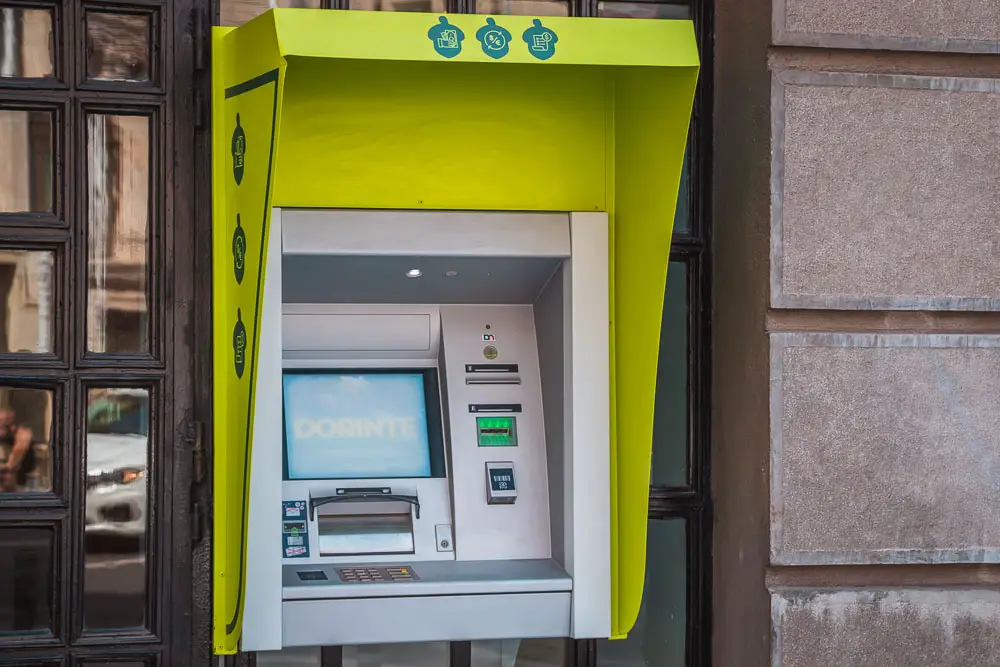 Geldautomat ATM in Rumänien