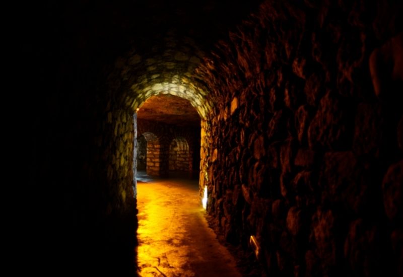 Labyrinth aus Höhlen unter der Buda Burg in Budapest in Ungarn