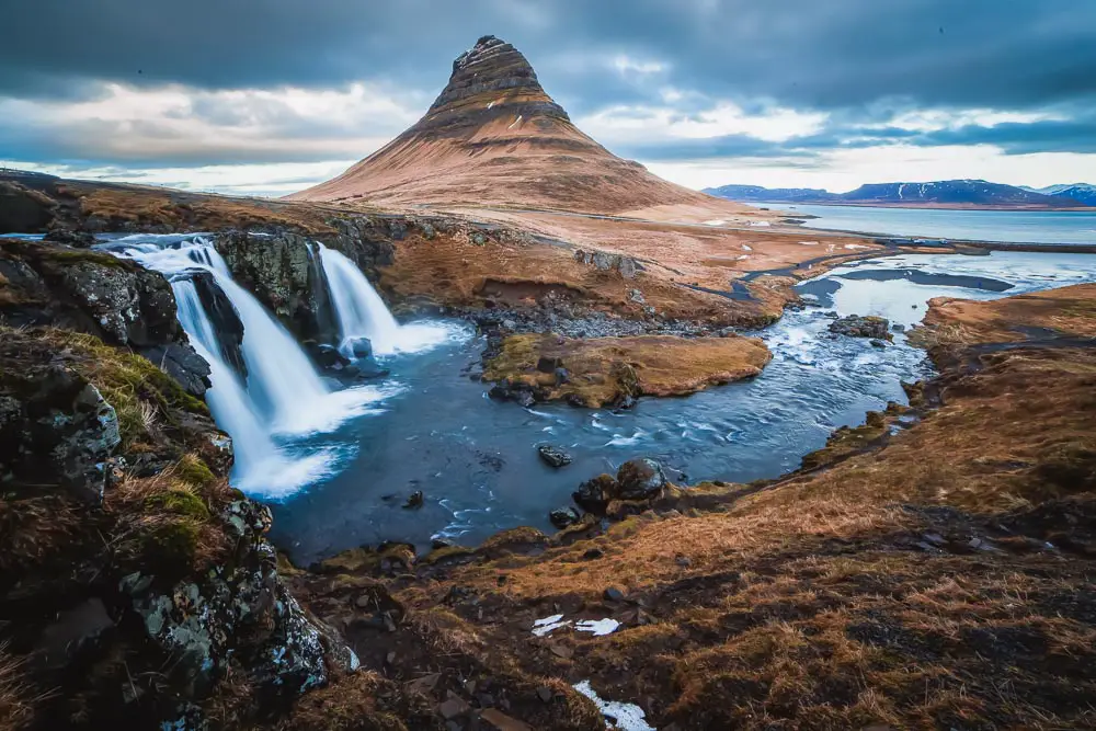 Kirkjufellsfoss Wasserfall in Island