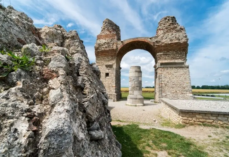 Römische Ruinen in Carnuntum in Österreich Römische Ruinen in Carnuntum in Österreich