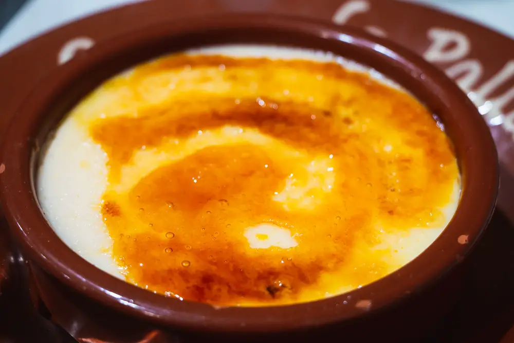 Creama Catalana in einem spanischen Restaurant in Spanien