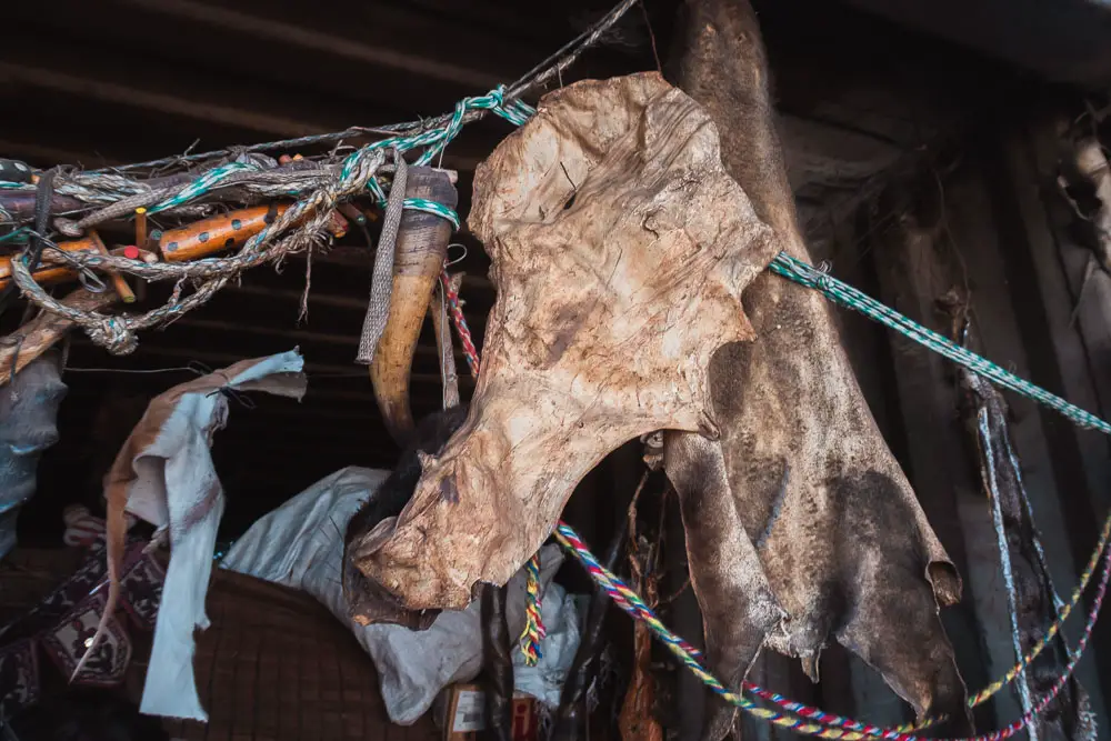 Traditionelle Afrikanische Medizin in einem Township in Südafrika