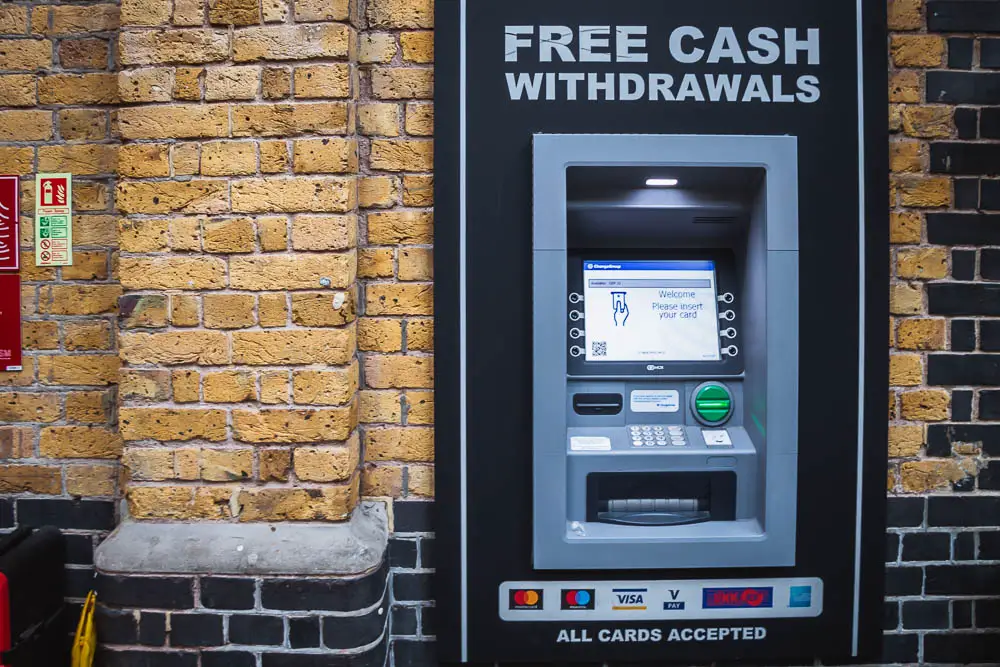 Free Cash Withdrawls ATM im Vereinigten Königreich