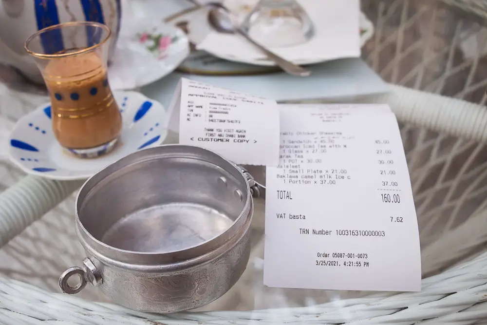 Rechnung in einem Restaurant in Dubai in den VAE
