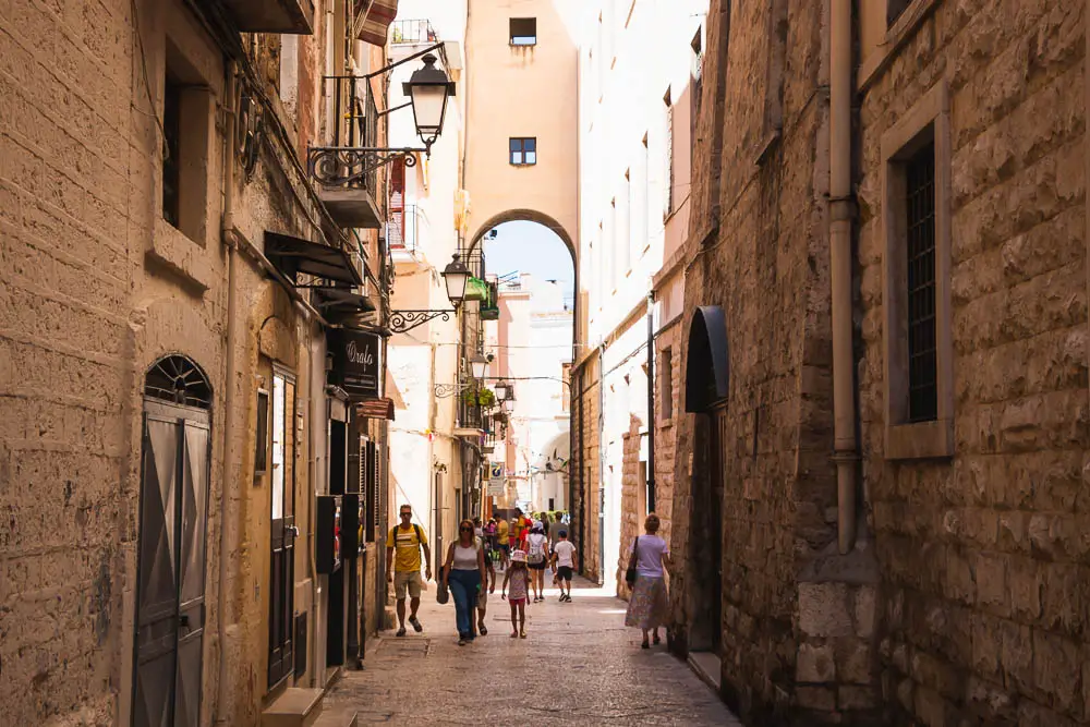 Gasse in Bari in Italien