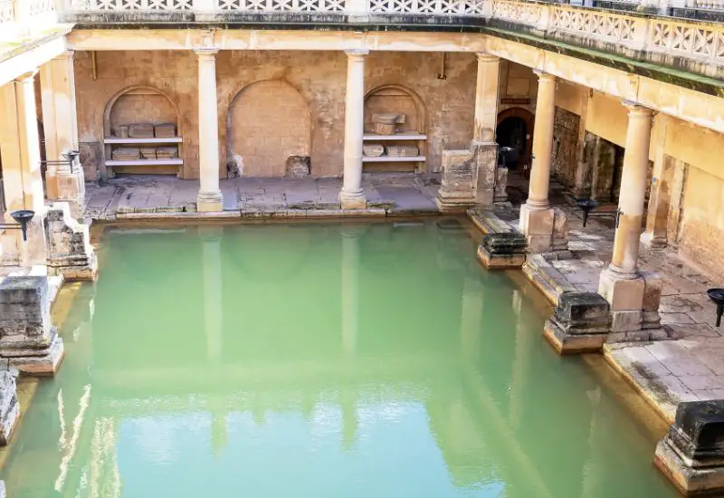 Roman Baths in Bath in England im Vereinigten Königreich