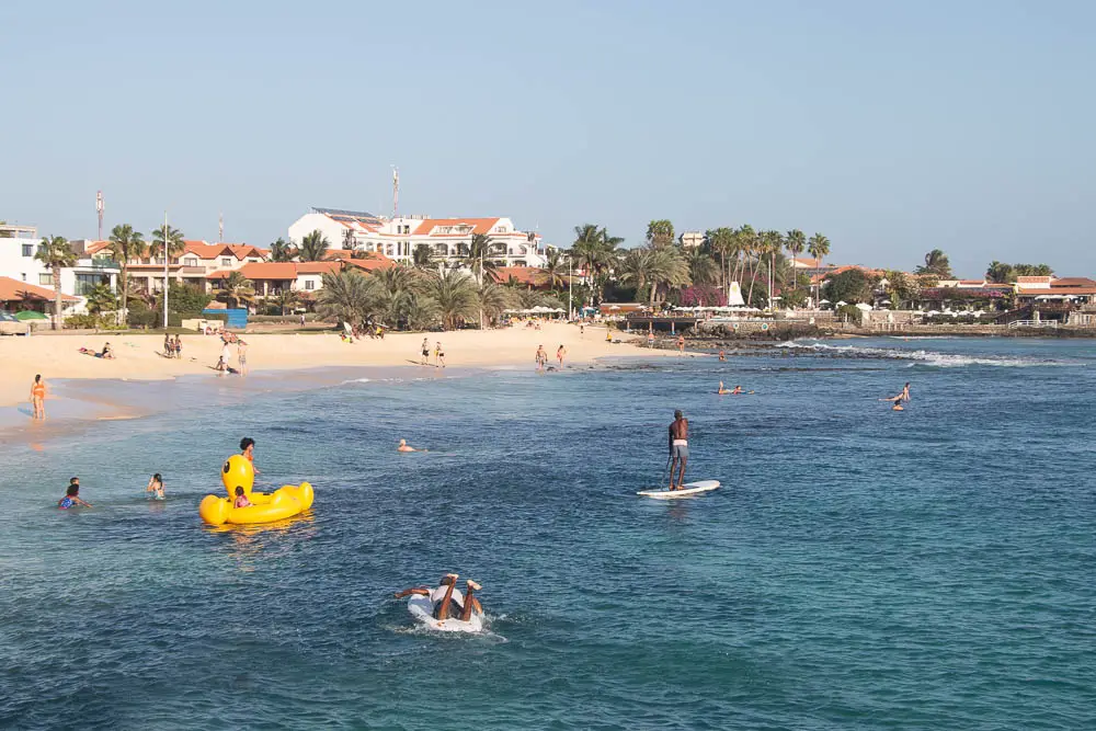 Strand in Santa Maria auf Sal in Kap Verde