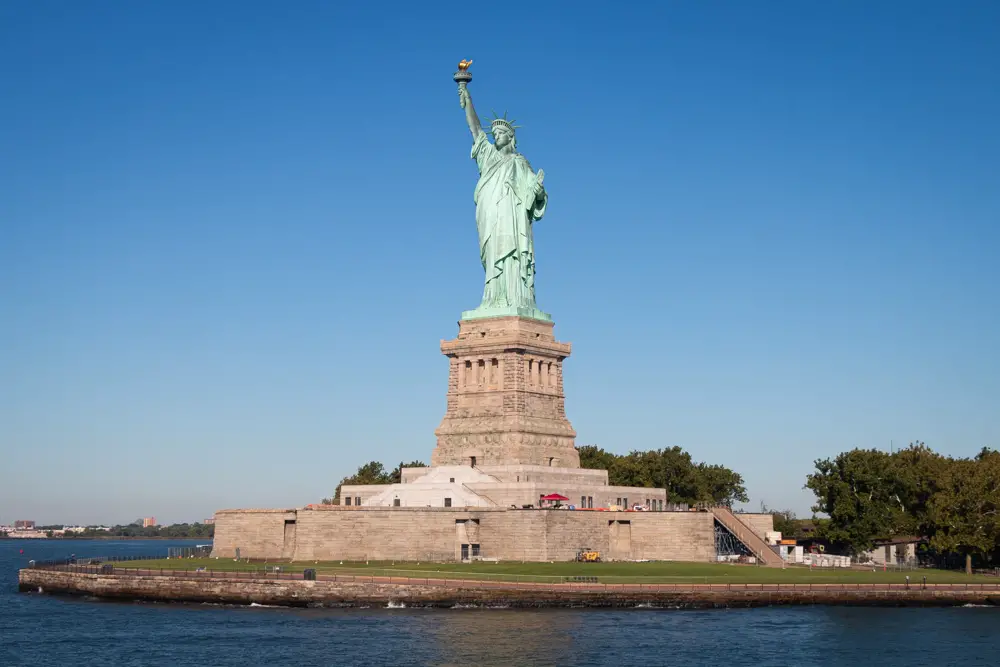 Freiheitsstatue auf Liberty Island in New York in den USA Freiheitsstatue auf Liberty Island in New York in den USA