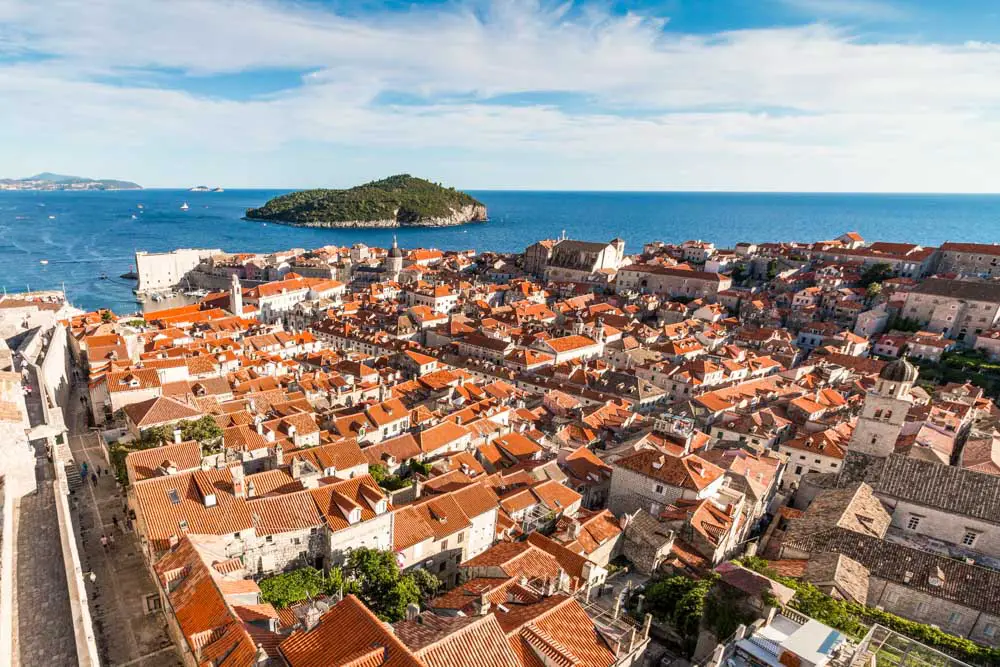 Ausblick auf die Altstadt von Dubrovnik in Kroatien