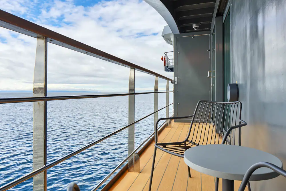 Balkon der Magellan Explorer in der Antarktis Balkon der Magellan Explorer in der Antarktis