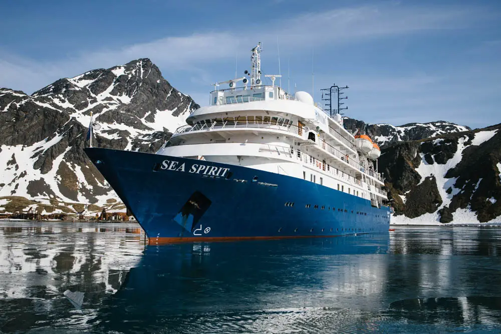 Sea Spirit von Poseidon Expeditions in der Antarktis Sea Spirit von Poseidon Expeditions in der Antarktis