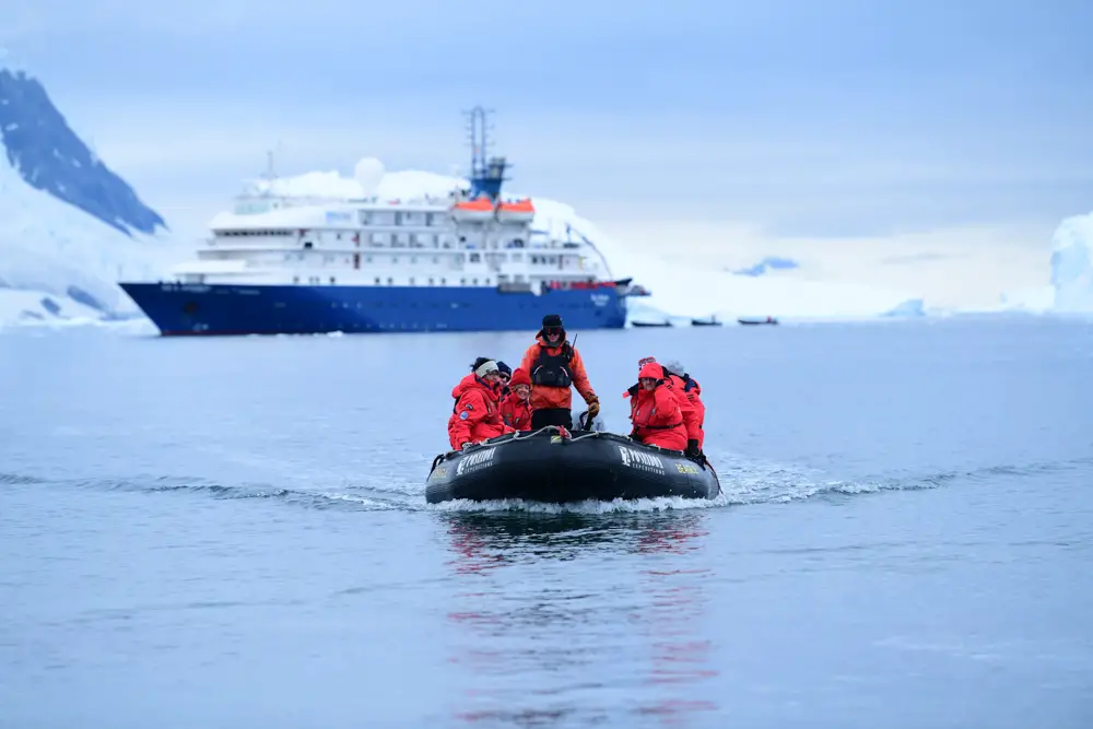 MV Sea Spirit von Poseidon Expeditions in der Antarktis MV Sea Spirit von Poseidon Expeditions in der Antarktis